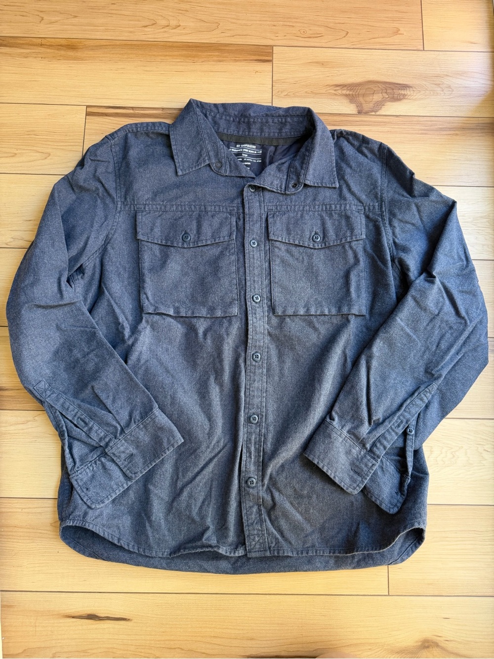 REI Cooperative Blue Cotton Ling Sleeve Button Down Mens Shirt Size Large